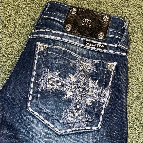 Miss Me Bootcut Jeans - Picture 2 of 3